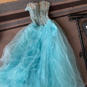 Prom dress